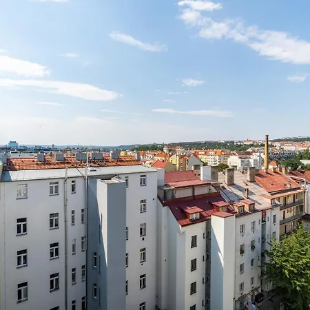 Brand New Two #64 In Elite Rezidence With Free Secure Parking * Prag